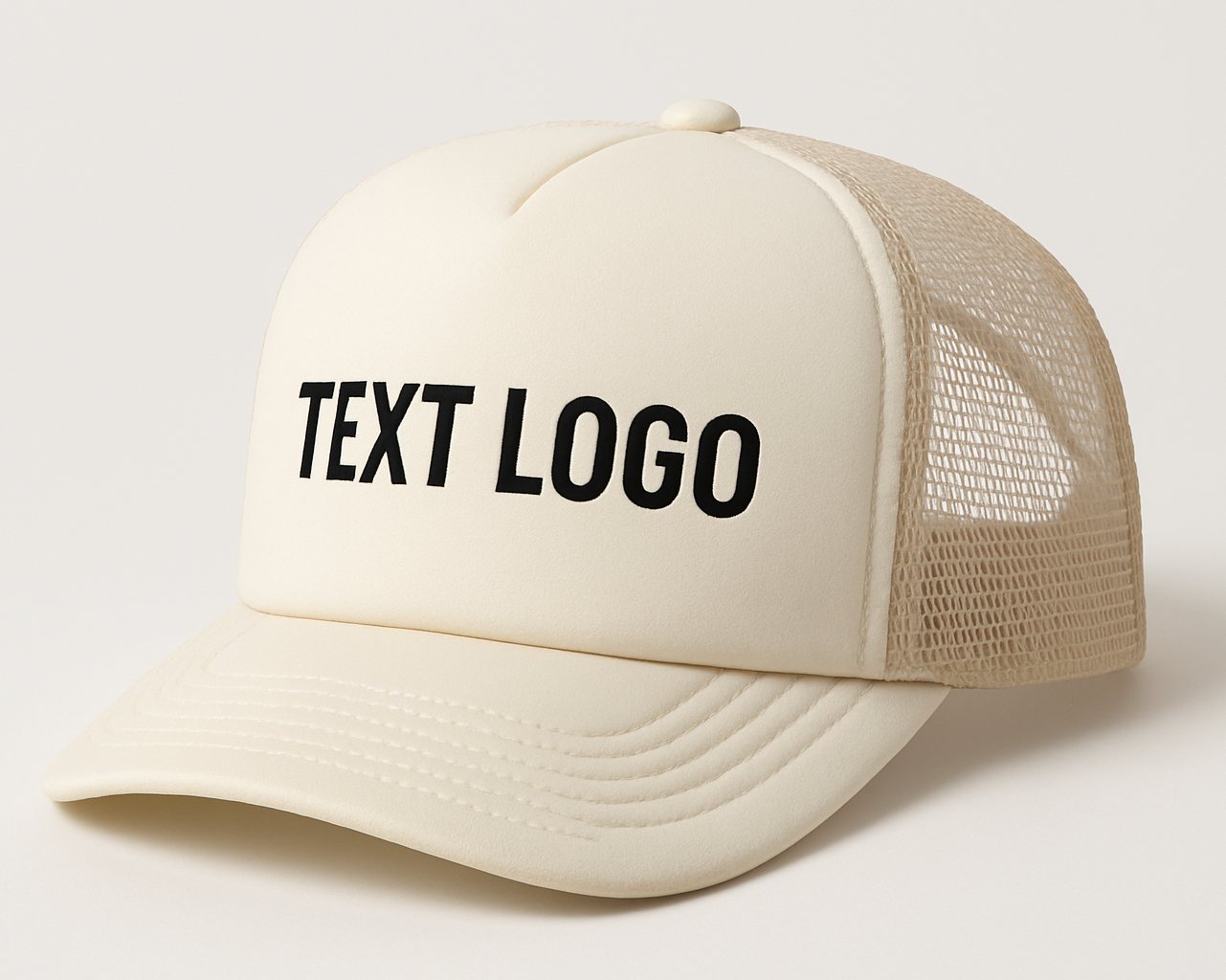 CREAM FOAM TRUCKER HAT WITH TEXT LOGO